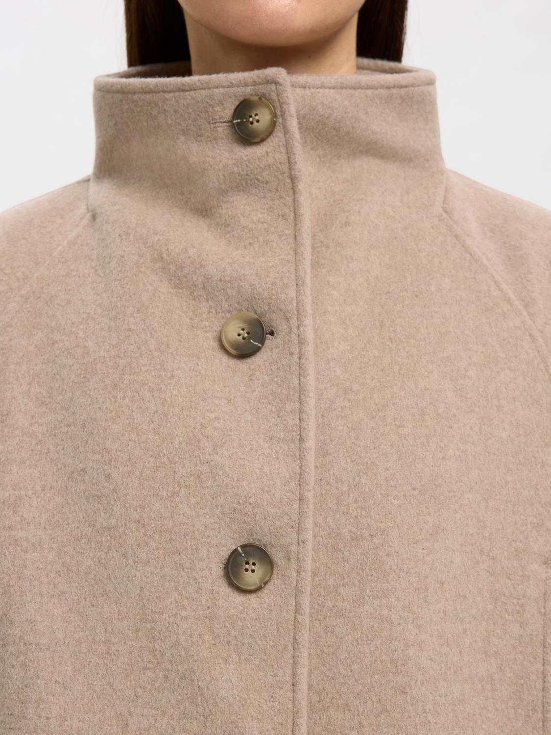 model_shot-detail